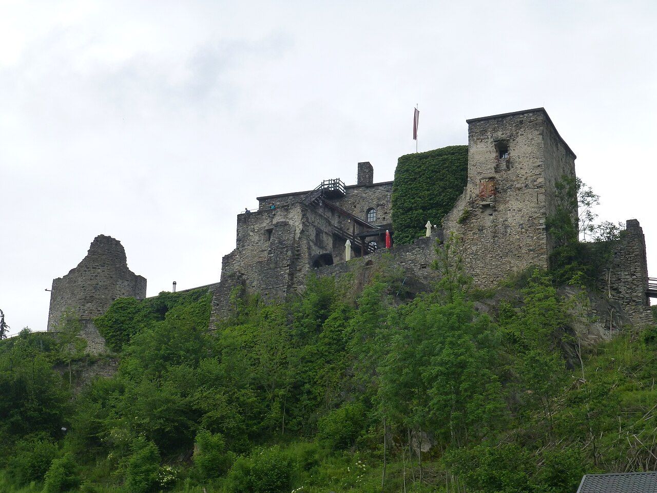 Burg Sommeregg – Bild 2